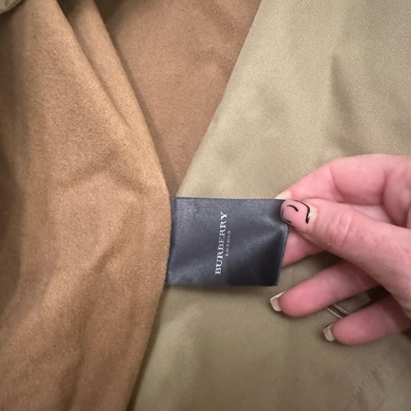 Burberry Vintage Trench coat Authentic - Picture 7 of 11